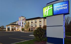 Holiday Inn Express Adrian Michigan